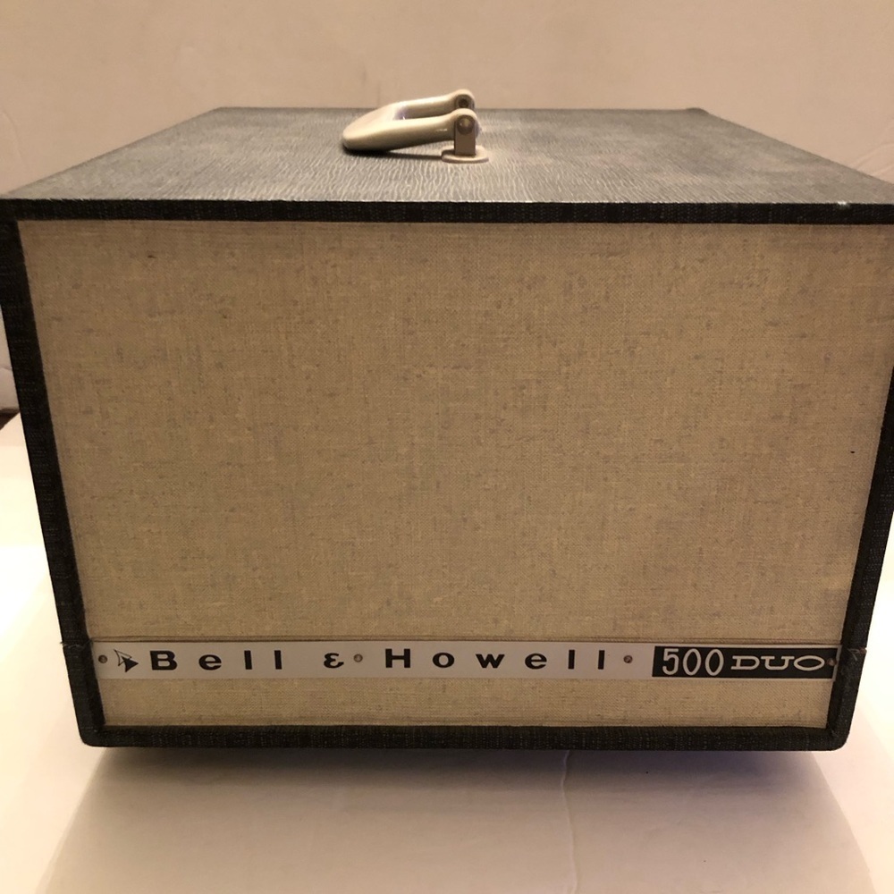Vintage Slide Projector. Bell & Howell. - Picture 5 of 5